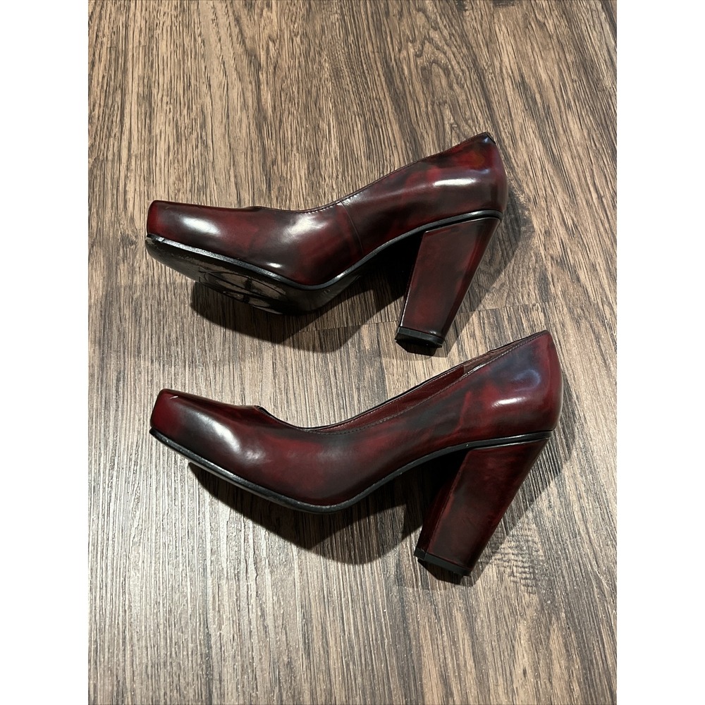 Vince camuto dark blood red heels Size 8.5B